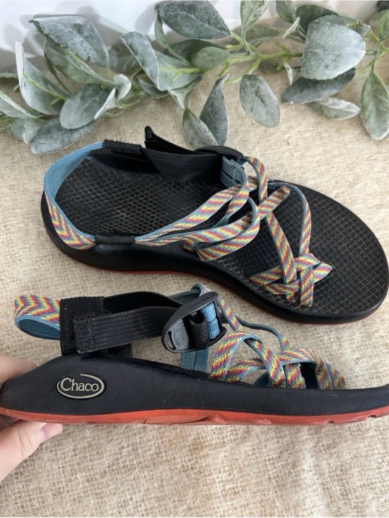 Chaco Shoes - Chaco Sandals Women 7 Rainbow Striped
adjustable strap beach summer